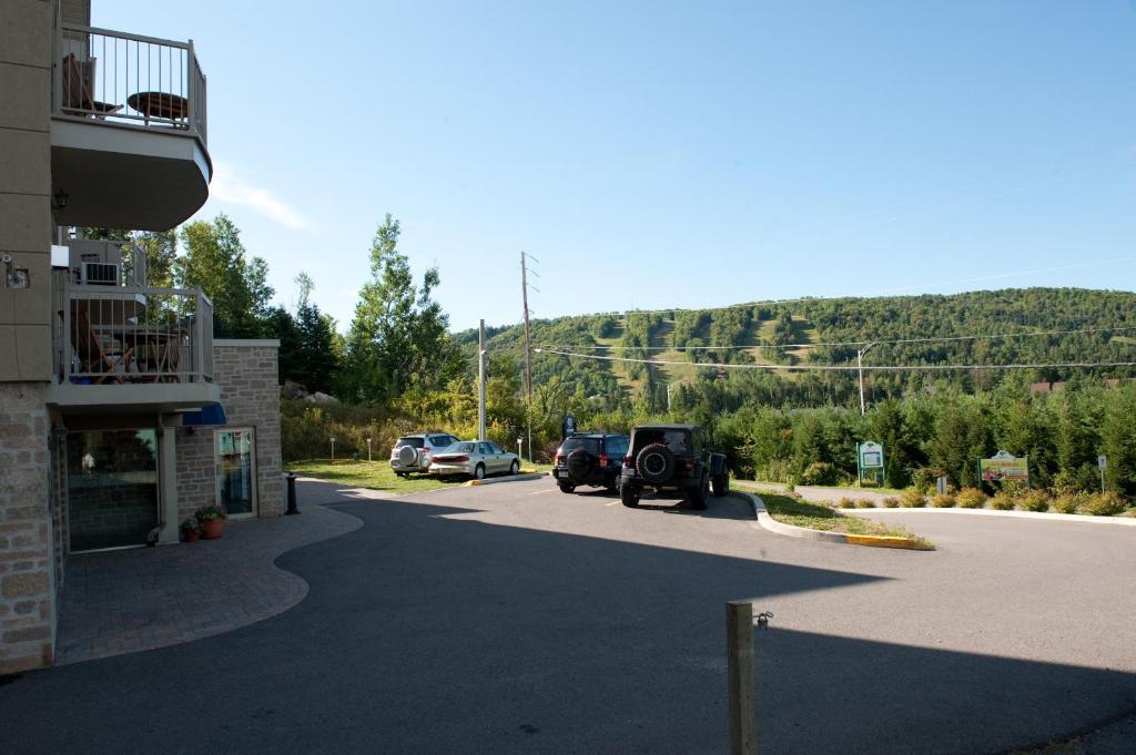 Hotel St-Sauveur Saint-Sauveur Bagian luar foto